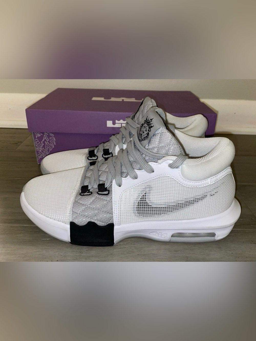 LeBron Witness VIII (Style FB2239-100).